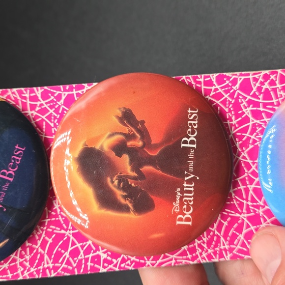 Vintage 1992 Fun Button Collector Packs Beauty and The Beast & Aladdin Buttons - Picture 6 of 11